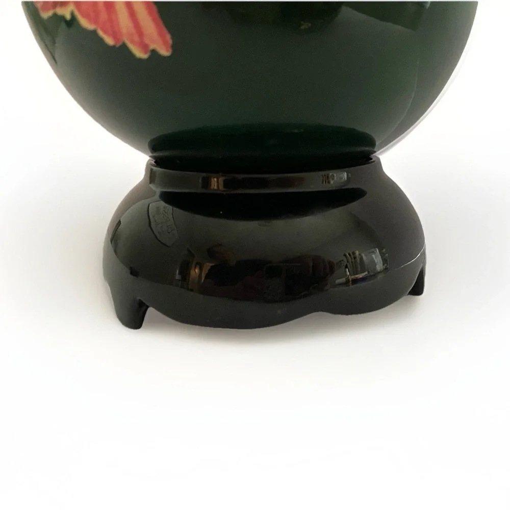 Vintage Vietnamese Hand Painted Lacquerware Egg With Lid‎ And Base